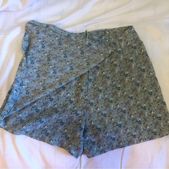 Floral Print Blue Skort - Picture 2 of 6